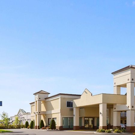 Days Inn By Wyndham Tonawanda/Buffalo Экстерьер фото