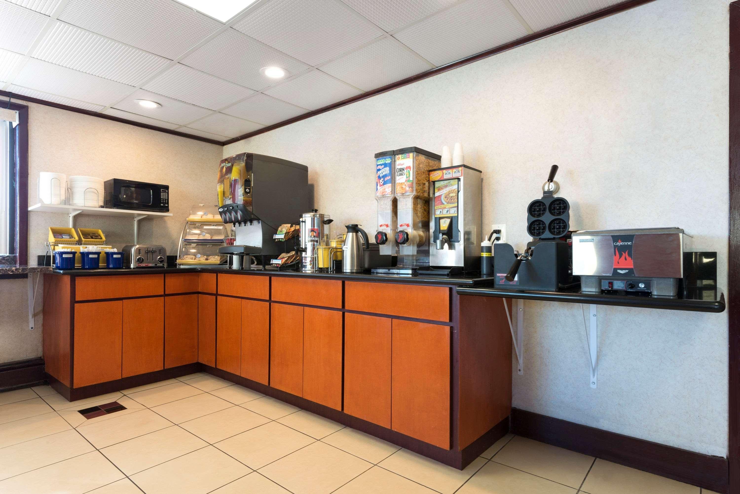 Days Inn By Wyndham Tonawanda/Buffalo Экстерьер фото